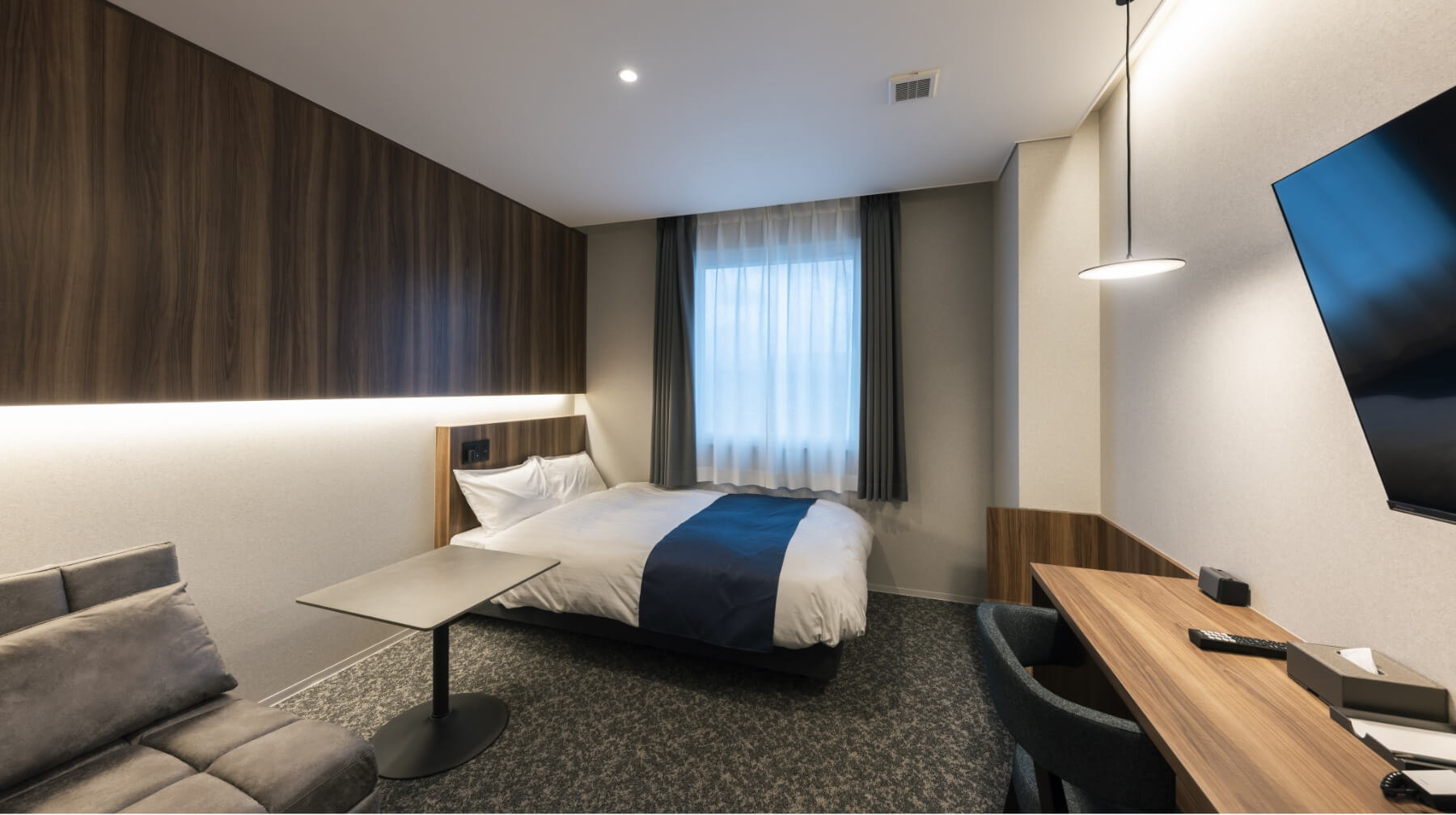 セミダブルルーム(ソファベッド付)内装