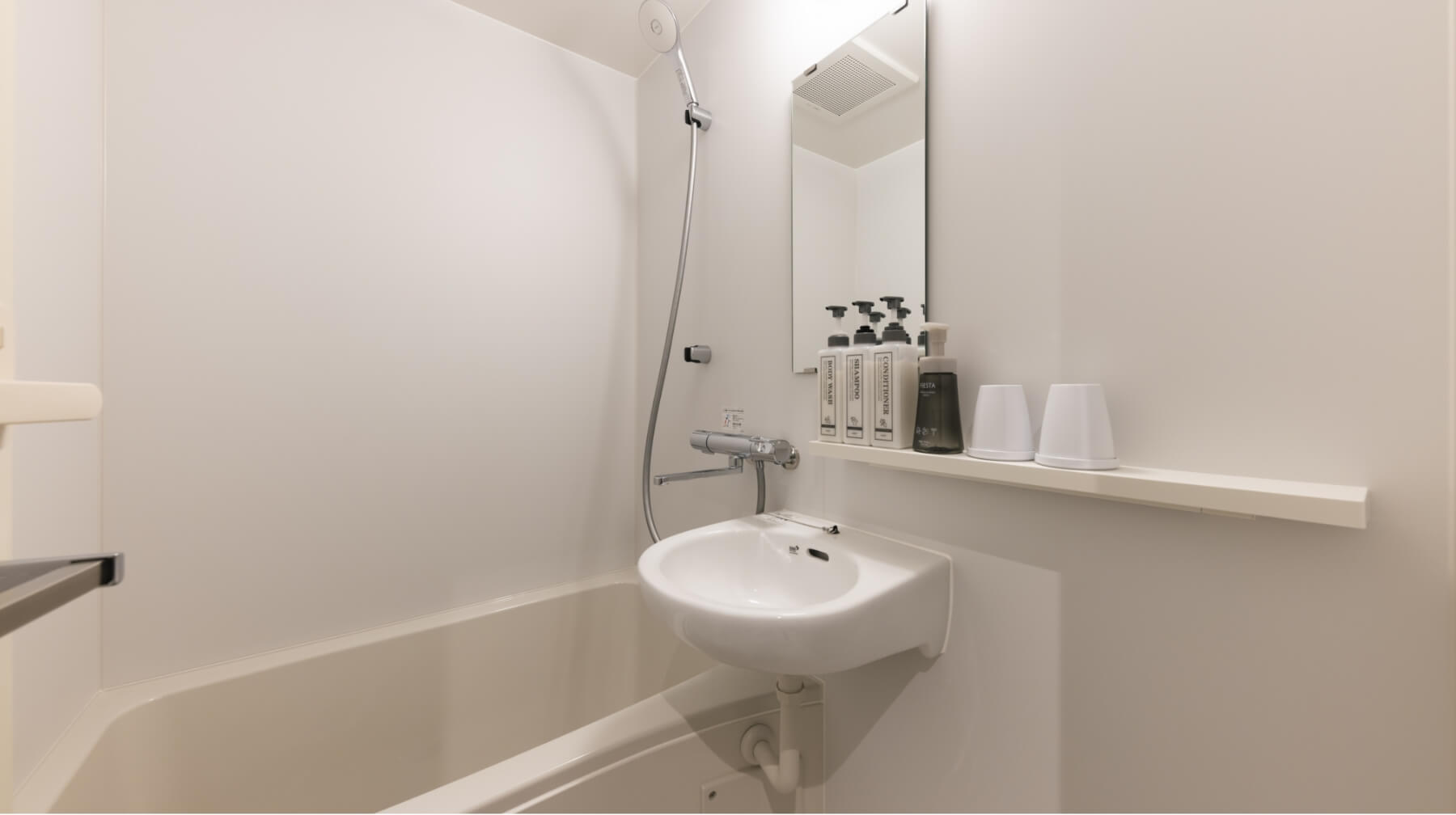 セミダブルルーム(ソファベッド付)バス